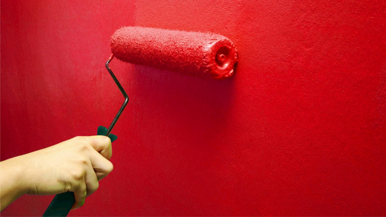 Красить валиком стены без следов. Декоративное окрашивание стен. Окрашивание стен валиком. Водоэмульсионная краска для стен. Валик для покраски стен.